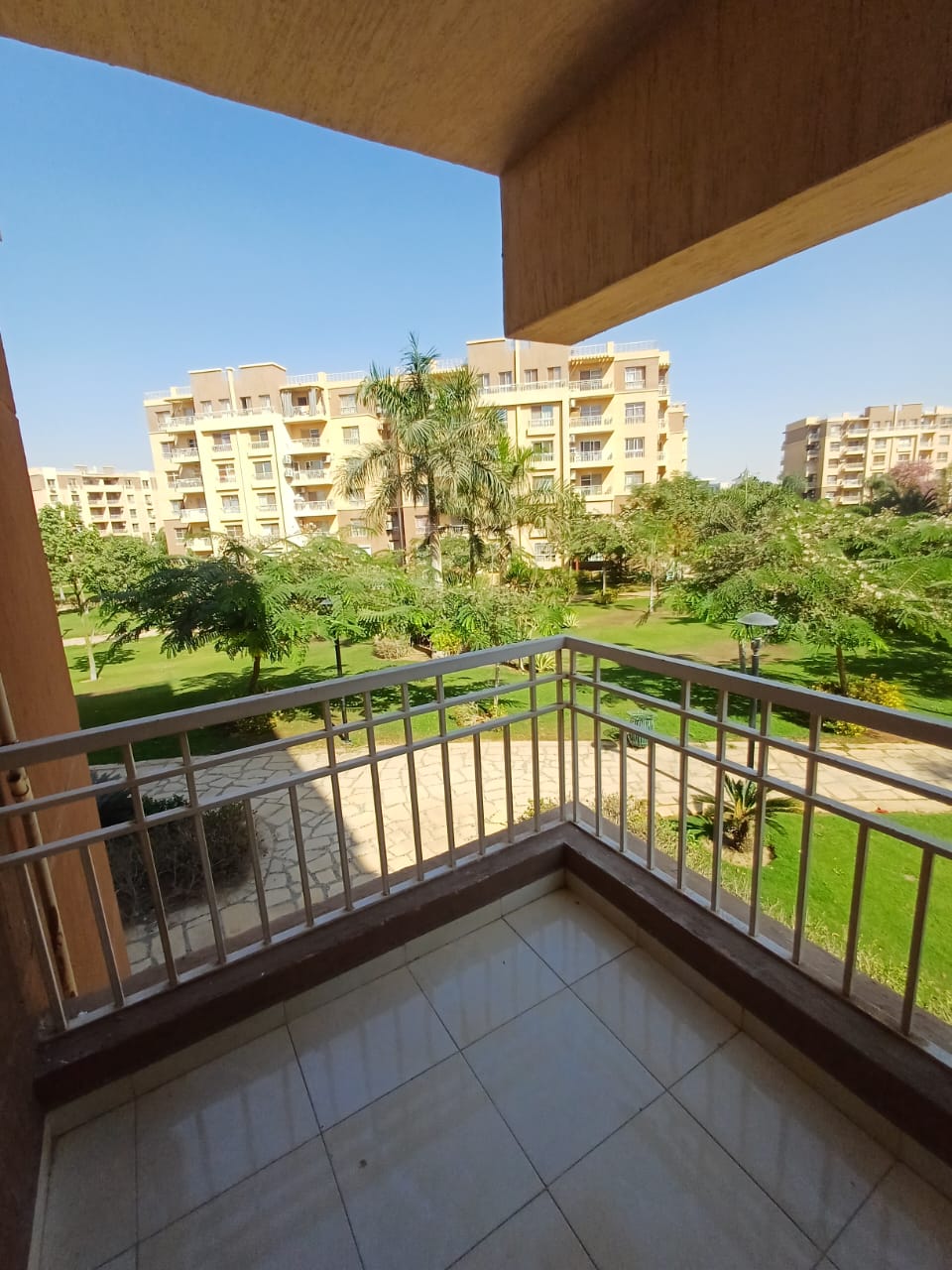 شقة في مدينتي 116 م2 للبيع كاش بحري على حديقة كبيرة استلام فوري 6,450,000 ج 